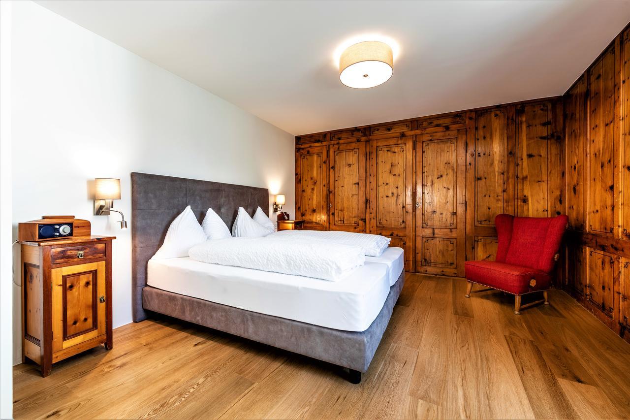 Müstair Hotel Muensterhof מראה חיצוני תמונה